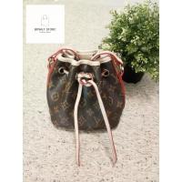 ราคา กระเป๋า LOUIS เกรดพรีเมี่ยม ทรงขนมจีบ ขนาด 8 นิ้ว น่ารักมาก (22673045678)