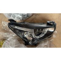 ราคา ไฟหน้ามาสด้า 2 สกาย Mazda2 Sky Active ข้างขวา (ฝั่งคนขับ) (29327778784)