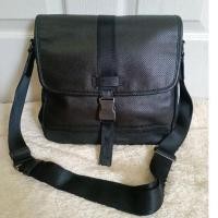 ราคา Used Messenger Crossbody Bag กระเป๋าโค้ชมือสอง สีดำ สะพายข้าง ผู้ชาย สวยมาก ของแท้ 100% (16978536771)