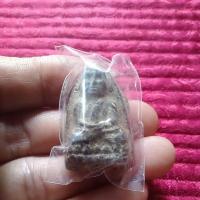 ราคา พระผงหลวงปู่ทวด ใต้ฐานมีรูไม่ทราบที่ ร้านเหมามาตามบ้านแล้วรีบถ่ายลงขายค่ะเจ้าของบอกชื่อพระอะไรร้านก็ใส่บ้างไม่ใส่บ้าง (26077963145)