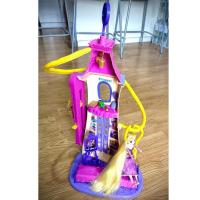 ราคา Disney Tangled The Series Swinging Locks Castle with Rapunzel Doll เจ้าหญิงผมยาว ตุ๊กตาราพันเซล พร้อมปราสาท (มือสอง) (23043279247)