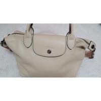 ราคา กระเป๋าLongchampสีขาวครีม (28639236159)