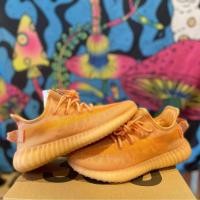 ราคา ADIDAS รองเท้าผ้าใบ รุ่น YEEZY 500 MONO CLAY EXCLUSIVE DROP (3071135609)