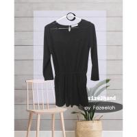 ราคา เสื้อเดรสสีดำจั้มที่เอวมือสอง (3181856108)