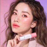 ราคา ของแท้ CLARINS Glow 2 Go Blush & Highlighter Duo สี 01 Glowy Pink (9669779319)