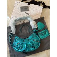 ราคา ‼️พร้อมส่ง‼️ New Balenciaga Le cagole xs เมทัลลิค สีสวยมากกกกกค่า ถุงผ้า การ์ด ถุงกระดาษ (28187616036)