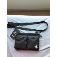 ราคา กระเป๋าสะพายข้างสีดำ Body glove กันน้ำ งานแท้ (25974060565)