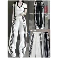 ราคา กางเกงวอร์มขายาว ขากระบอกแต่งแถบ 3 เส้นโลโก้ด้านข้าง ชายกางเกงรูดจั๊มได้ #2812 (29781481921)