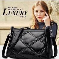 ราคา กระเป๋าสะพายข้างหนังแกะ (43658835152)