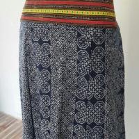 ราคา กระโปรงยาวผ้าเขียนเทียน เอวผ้าปักชาวเขา (892499888)