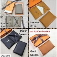 ราคา H_by_TTT NEW Hermes Duo calvi Cardholder Wallet ของแท้ (23071622376)