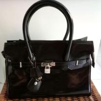 ราคา กระเป๋าถือหนังแก้ว กระเป๋าถือสีดำใบใหญ่ (1113377817)