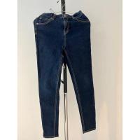 ราคา AIIZ Jean : skiny jean size 26 - มือสอง (19581193621)
