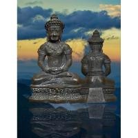 ราคา พระกริ่งบายน หลวงปู่เกลี้ยงวัดโนนแกดรุ่นเศรษฐีศรีสะเกษปี57 (29854270626)