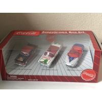 ราคา รถโค้ก JOHNNY LIGHTNING COCA COLA AMERICANA BOX SET of 3 (14289585115)