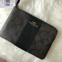 ราคา กระเป๋าสตางค์ คล้องมือ s ซิบเดียว COACH F58035 CORNER ZIP WRISTLET (950679099)