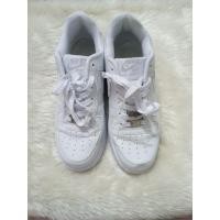 ราคา รองเท้าผ้าใบ มือสองสภาพดี (28803009216)