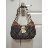 ราคา Louis Vuitton monogram Elton City GM 7916 Fashionphile กระเป๋าแบรนด์เนมมือสองสภาพดีคาวไฮด์สวยมีร่องรอยการใช้งานบ้าง (10213232709)