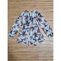 ราคา ส่งต่อ!!! จั๊มสูท แขนยาว เปิดไหล่ ลายดอก size M (20016016736)
