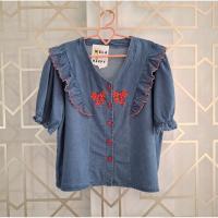 ราคา เสื้อเชิ้ต KEMEJA MORA มีกระดุมริบบิ้น || เสื้อเชิ้ตผู้หญิง || เสื้อเชิ้ตแขนสั้น || เสื้อยีนส์ผู้หญิง || เสื้อยีนส์แขนสั้น || เสื้อผู้หญิง || กางเกงยีนส์สไตล์Coquette || เสื้อเชิ้ตยีนส์ Coquette Ribbo