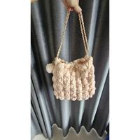 ราคา ส่งต่อ กระเป๋า jelly bunny สีชมพู หวานๆ สภาพใหม่มาก (25880958628)