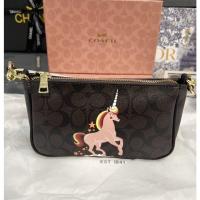 ราคา Coach พอช งานเกรดไฮเอ็น ลายยูนิคอน น่ารักมากกก (12783176809)