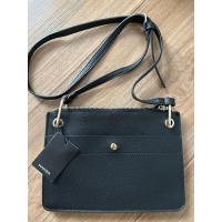 ราคา กระเป๋า MANGO ป้ายห้อย มือหนึ่ง (22866775386)