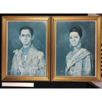 ราคา กรอบรูปไม้แป้ง ภาพพิมพ์เก่า ในหลวงทรงชุดจอมทัพไทยและพระราชินี (13003384492)