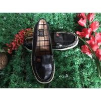 ราคา รองเท้ามือสองทรงสลิปออน Fila ของแท้ (1205398171)