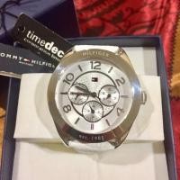 ราคา นาฬิกา Tommy Hilfiger รุ่น TH1781202 ผู้หญิง สายหนัง สีขาว freesize มือสอง (1232482075)