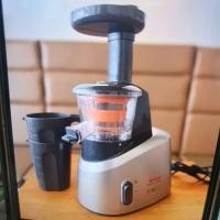 ราคา Tefal PRES INFINY JUICE 200W เครื่องสกัดเย็นรอบต่ำ ZC255B66 (มือสองเหมือนใหม่) (27366324158)