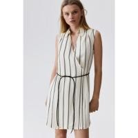 ราคา H&M(เอชแอนด์เอ็ม) เดรสแบบผูกเอวพร้อมเข็มขัดผูก ผู้หญิง 1281732_1 (29829035523)