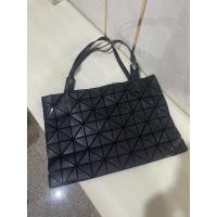 ราคา BAOBAO Issey Miyake Bag Rock Black Matte ของแท้ (26505199663)