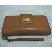 ราคา กระเป๋าสตางค์ Fossil Quinn ทรงคลัทช์ มีซิป (14164632573)
