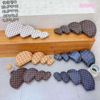 ราคา LOUIS VUITTON/LV/2025 ต้นฤดูใบไม้ร่วงสไตล์ใหม่กระเป๋าถือสุภาพสตรีของแท้หนังสายคล้องไหล่ปรับได้ช้อปปิ้งผ้าใบหลายชั้น Rivets F8NR (51902642799)