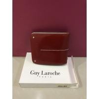 ราคา กระเป๋าตังค์เเบรนด์Guy Larocheเเท้สภาพดี99พร้อมกล่อง ด้านในด้านนอกใหม่มาก ไม่เคยใช้งานนะค่ะ ขายเทท (15278008257)