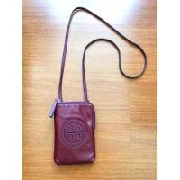 ราคา กระเป๋าใส่โทรศัพท์/บัตรเครดิต/พาสปอร์ต หนังแท้ Tory Burch มือสอง ของแท้ (29574144925)