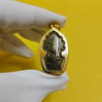 ราคา จี้พระ พระนาคปรก หลวงปู่ทิม พิมพ์เอวคอด วัดละหารไร่ ปี 2517 เลี่ยมกรอบอย่างดี พร้อมบูชา ตรงปกงดงามมาก (29977760447)