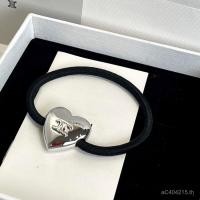 ราคา ผมผูกโลหะรูปหัวใจ สไตล์ CELINE สำหรับหางม้า สีดำ (51201344781)