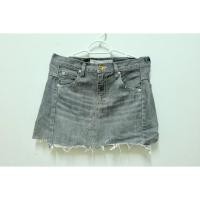 ราคา Used like new กระโปรงยีนส์ (276960405)