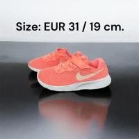 ราคา รองเท้าผ้าใบเด็ก Nike มือสอง size 19 cm. ตามสภาพ ของแท้ 100% (52952947310)