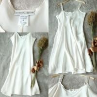 ราคา ชุดนอนผ้าซาติน Morgan Taylor มือ2 (723386370)