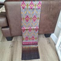 ราคา ผ้าไหมแท้ 2 ตะกอ ทอมือ มือ2(ของแม่ค้าเอง)สีเทา (41457008576)