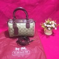 ราคา กระเป๋า coach hi-end สีชมพู 9”x6.5” (1250755575)