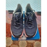 ราคา hoka clifton 7 หน้าเท้ากว้าง มือสอง ไซด์ 260 cm (22275550903)