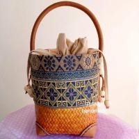 ราคา กระเป๋าสานกระจูด ทรงถัง หูรูด ลายผ้าไทย (27187848066)