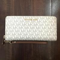 ราคา กระเป๋าสตางค์ Michael Kors ของแท้ (5337362677)