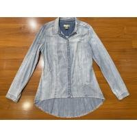 ราคา Guess แท้เสื้อเชิ้ตยีนส์ผ้านิ่มแต่งเซอร์สภาพดีมือสอง (25250623278)