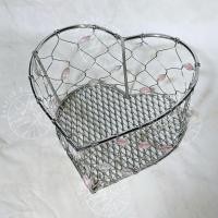 ราคา ตระกร้าลวดดัด ประดับลูกปัด (27135713109)