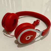 ราคา [used] หูฟัง Beats EP on ear สีแดง สภาพ 99% มือสอง (2785699536)
